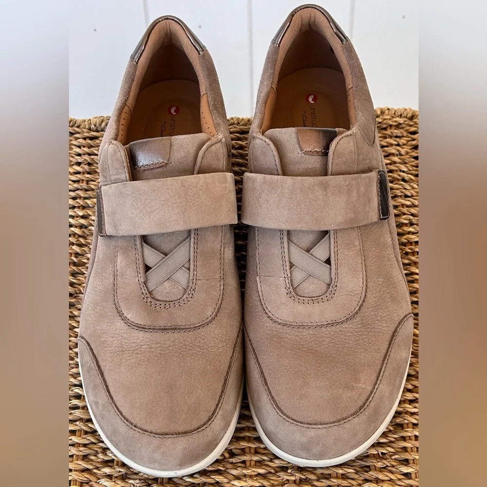 Clarks‎ Unstructured Women’s Leather Un Adorn Lo Sneaker Taupe Size 10M